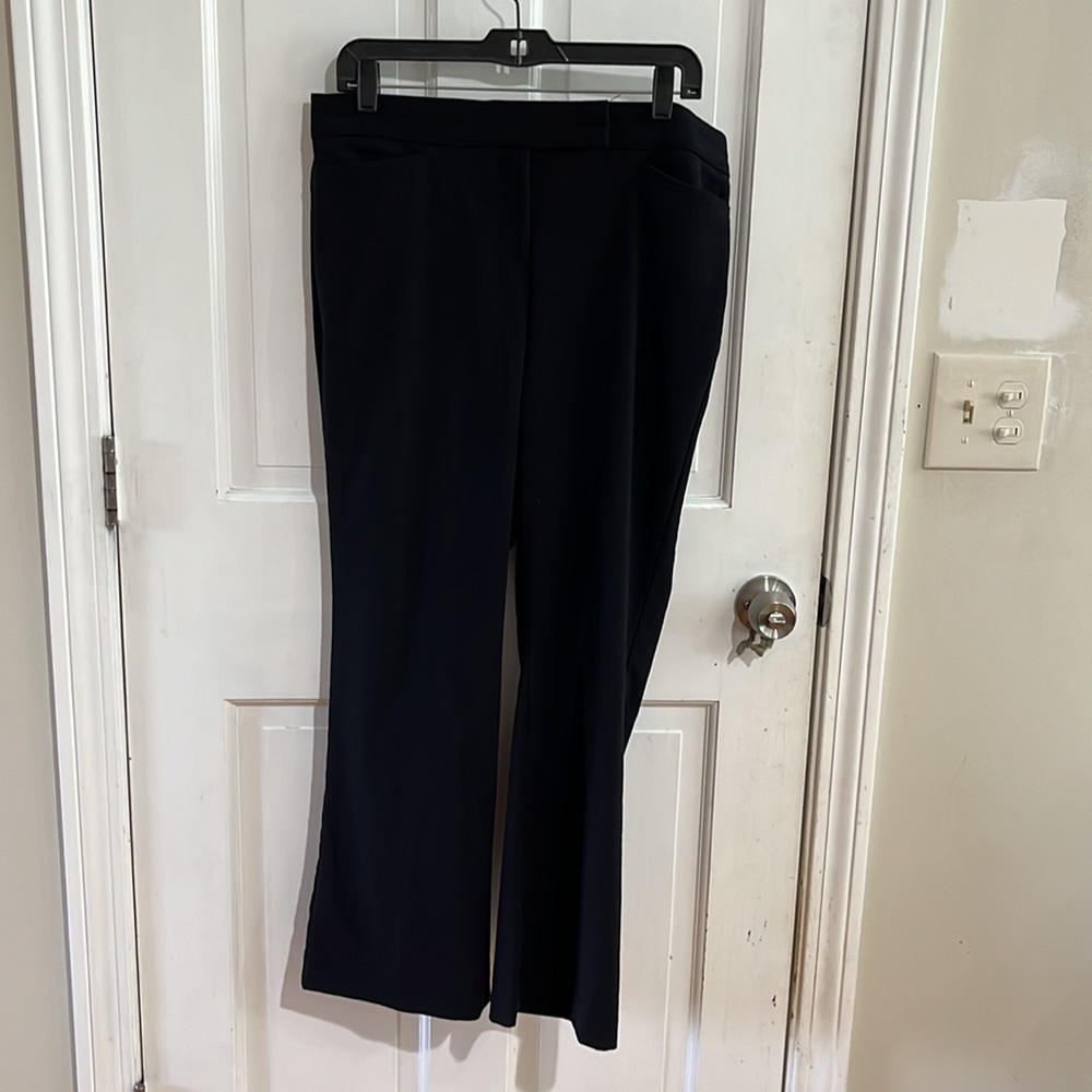 Black pants, JM Collection Petites. Great condition worn few times, look slim!